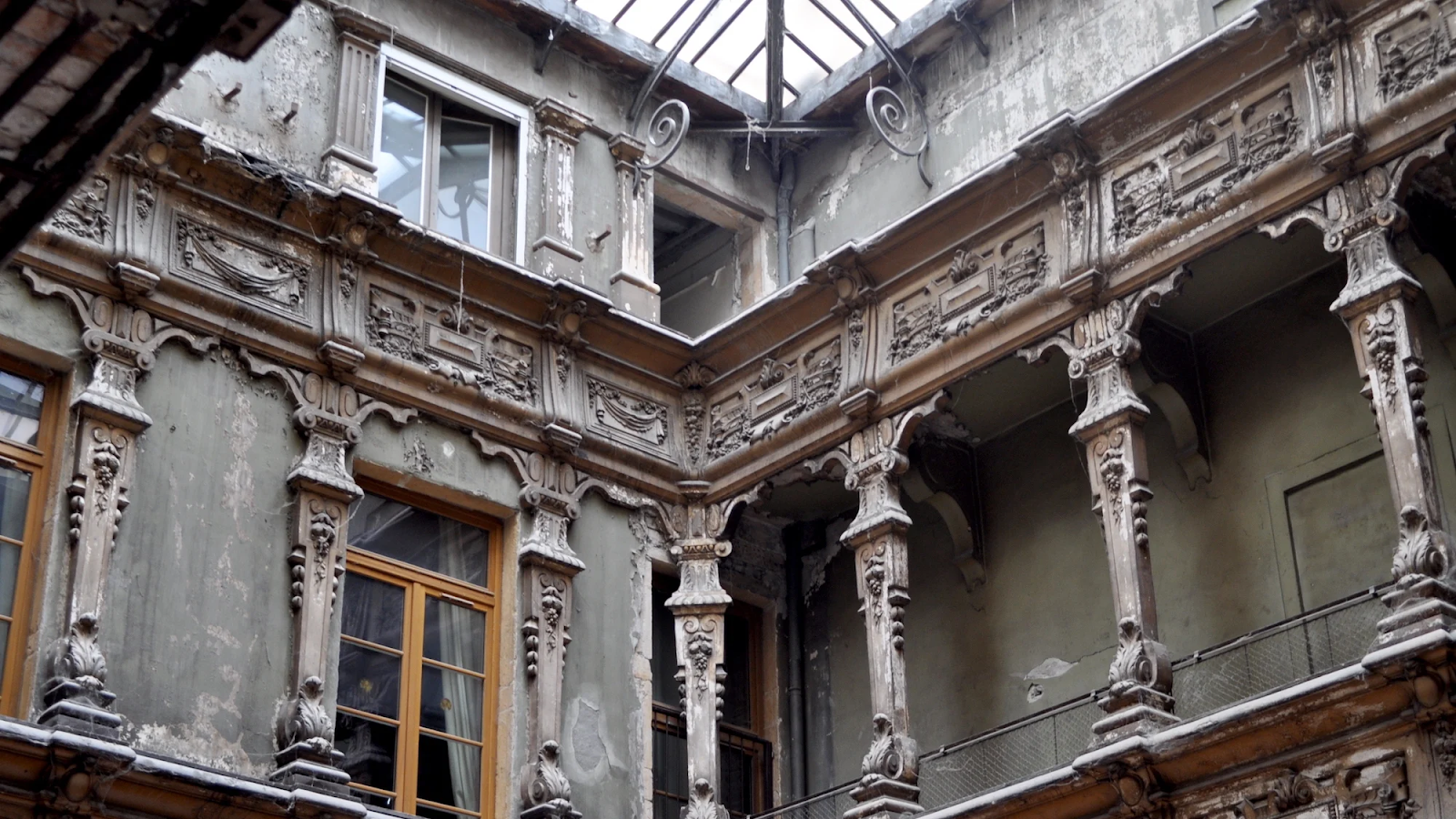 Abandoned place in Lyon