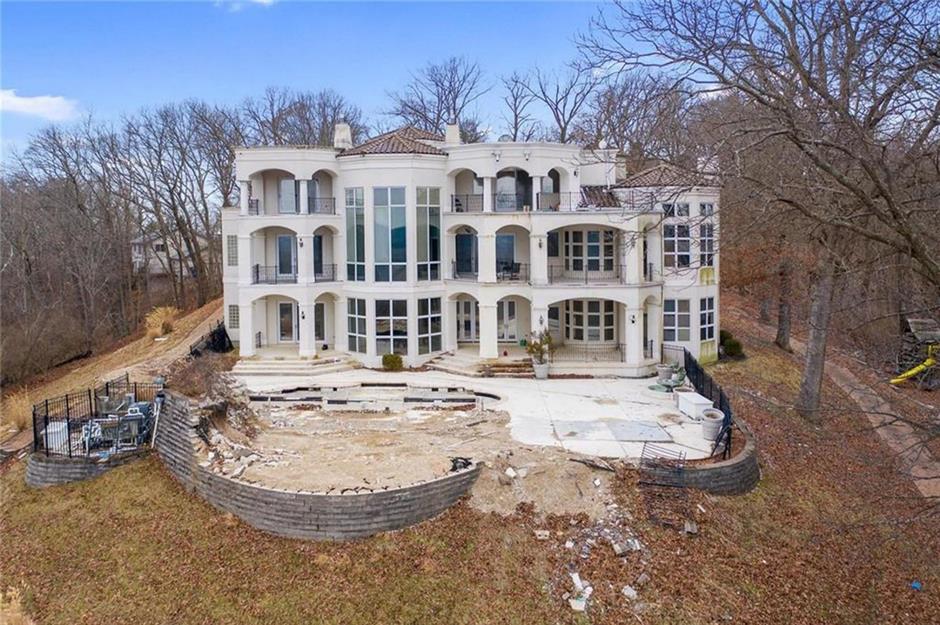 Abandoned Villa Beverly Hills